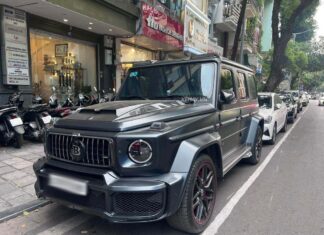 Spot the Beast: Brabus 800 Widestar Roaming the Streets of Hanoi