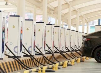 BMW and Mercedes-Benz join forces to establish charging station network in China.