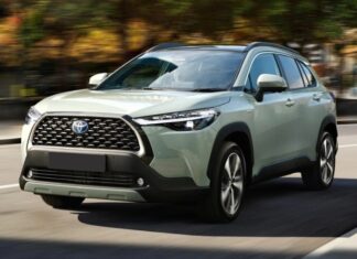 Toyota Corolla Cross 2024 arriving in Vietnam: No more G variant, equipped with sunroof, headlights redesign