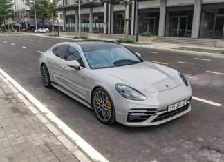 Discounted price: Porsche Panamera Turbo S 2021 showroom reduces nearly 2 billion VND to 10.6 billion, but still no buyers