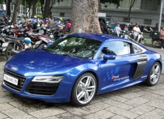 Audi R8 still alive and kicking