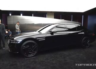 Genesis G90 Black 2024: The Korean Rival to Mercedes-Benz S-Class, Up Close and Personal