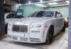 Closer look at the one-of-a-kind Mansory modified Rolls-Royce Ghost in Vietnam, with customization worth over 700 million VND.