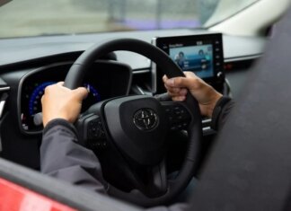 How to Avoid Losing Thousands of Dollars Due to a Faulty Car Transmission