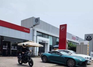 First Aston Martin DB12 in Vietnam: A Must-See Paint Job, Who Will Be the Owner?