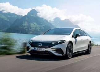 20 Cars That Lose the Most Value After 1 Year: Mercedes-Benz EQS Tops the List