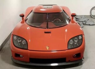The Ultimate Koenigsegg CCX: A New Glimpse at the Pristine Windshield of this Stunning Supercar Owned by a Hai Phong Entrepreneur