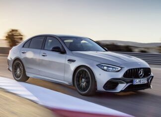 The All-New Mercedes-AMG C 63 S E Performance: Now Available in Vietnam for 4.9 Billion VND.