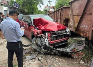 What to Expect from Your Car Insurance When It’s Damaged by Trains