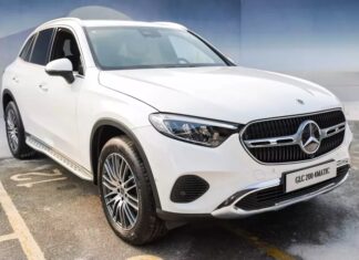 “Mercedes-Benz Offers Massive Discounts of up to 450 Million VND on Cars This July 2024”