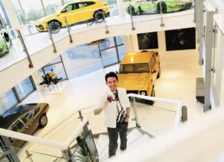 The Mysterious High-Riding Vehicle in Minh “Nhá»±a”‘s Lamborghini Museum Tour: Unveiling its Secrets