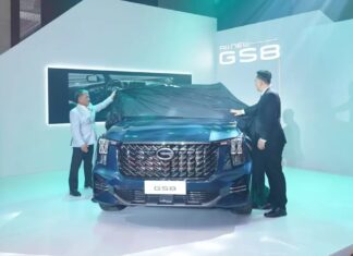 The Affordable GAC GS8: Unveiling the Standard Trim’s Features and What It Lacks Compared to Its Premium Counterpart