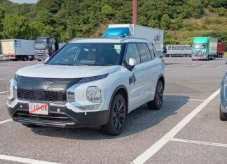 The All-New Mitsubishi Outlander 2025: Bared and Ready for its Grand Debut Later This Year