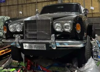 The Ultimate Automotive Adventure: Unveiling the One-of-a-Kind Rolls-Royce Silver Shadow Pickup Truck in Vietnam