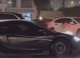 The Self-Driving McLaren Crashes into the Maybach GLS.