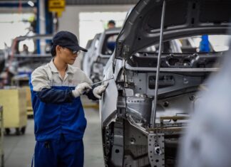 Domestic Auto Production Reaches New Heights