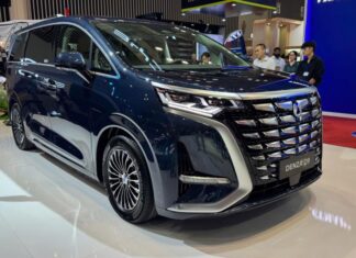 The BYD Denza D9: China’s Take on the Toyota Alphard Arrives in Vietnam