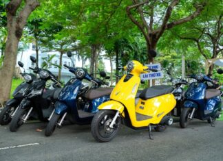 College Students in Hanoi Are Enthralled by VinFast Electric Scooters