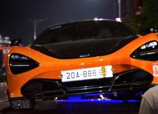 The Ultimate Supercar: McLaren 720S Reborn with a Stunning New Quintuple 8 License Plate