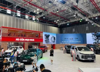 MG’s Stunning Display at VMS 2024: MG Cyberster Sports Car Steals the Show with a Price Tag of 3.2 Billion VND