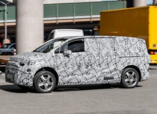 The Ultimate Luxury Family Hauler: Mercedes-Benz’s New Minivan Makes its Test Run, Aiming for a 2026 Release