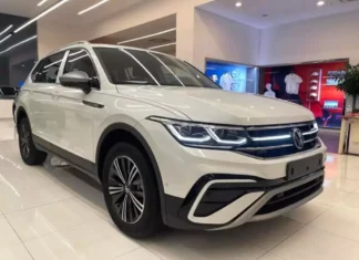 The Volkswagen Tiguan Slashes its Price to 1.4 Billion VND, Closing in on the Honda CR-V