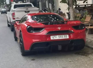 The Ultimate Supercar: Ferrari 488 GTB with the Legendary Quintuple 5 Number Plate Makes its Comeback on the Streets of Da Nang