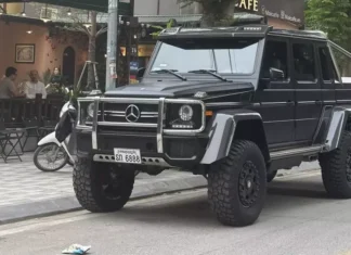 The Ultimate 6-Wheeled Beast: Mercedes-Benz G63 AMG 6×6, the $1 Million Super-SUV, Makes a Grand Re-Entry in Hanoi as the Batman Mobile.