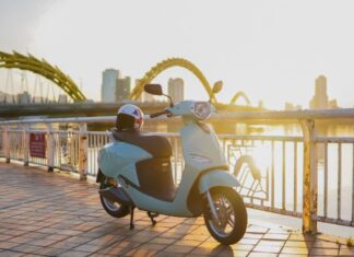 Electric Bike Buyers “Pocket” VND 12 Million with VinFast