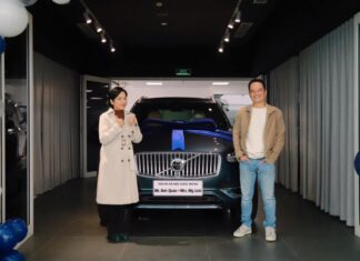 The Diva Mỹ Linh Treats Herself to a Volvo XC90 Plug-in Hybrid Ultra: A Luxurious and Eco-Friendly Ride