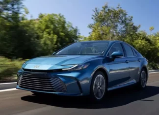 “Toyota, the Automotive Titan, Witnesses US Sales Growth with Sought-After Hybrid Models”