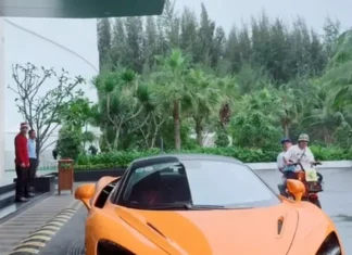 The Ultimate McLaren 750S Spider: A $1.3 Million Investment for the Ultimate Driving Experience