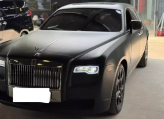 “Lingerie Queen” Ngoc Trinh Sells Her Pre-Owned Luxury Car, the Rolls-Royce Ghost