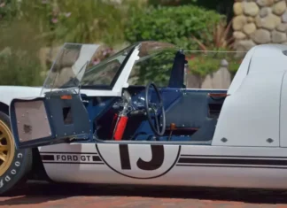 The Ultra-Rare Ford GT40 Roadster Races to Auction Once More