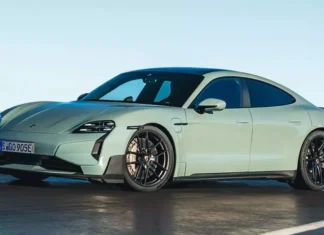 Porsche’s Sales Slump: Are High Prices and Outdated Tech Killing its Chinese Dream?