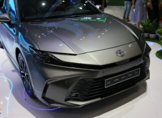 The Road Narrows for Sedans in the Billion-Dong Price Range