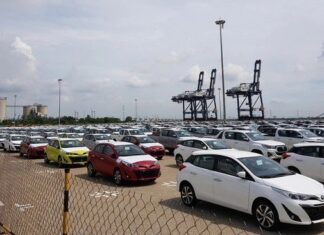 A Flood of Foreign Cars Hits the Vietnamese Market