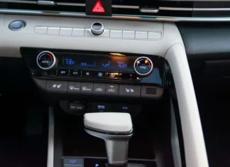 “Hyundai Resists the All-Touchscreen Dashboard”
