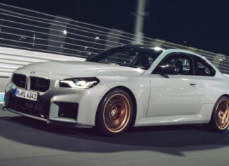 BMW M2 CS 2026: Unmatched Performance, Record-Breaking Lightweight Engineering.