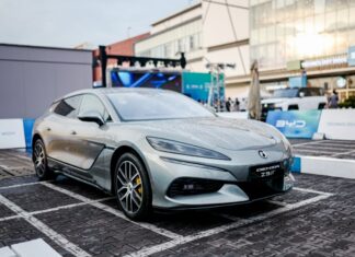 The Ultimate Electric Supercar: Denza Z9GT by BYD Arrives in Vietnam