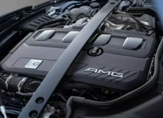 Mercedes-Benz Makes a U-Turn: Extending the Lifespan of Internal Combustion Engines