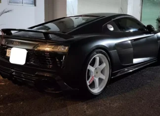 The Dark Knight’s Ride: Audi R8 V10 Plus by Khoa Sen