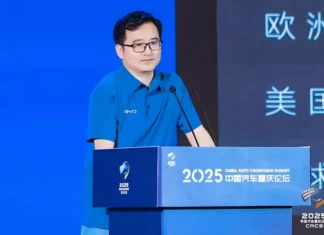 The Big Bosses of BYD and Geely in a Fiery Verbal Spar at the 2025 Chongqing Auto Forum.