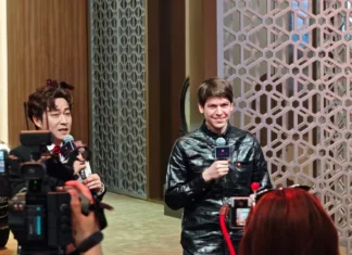 The Arabian Aristocrat Acquires the $1.5 Million Chinese Luxury Car