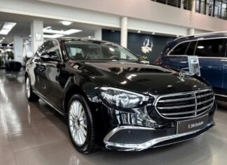 The Ultimate Luxury Sedan: Mercedes-Benz E-Class Now at an Astonishing Discount of 700 Million VND, a Price Tag Comparable to the Toyota Camry