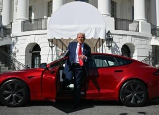 “Trump Parts Ways With Tesla: Former President Sells His Model S Amidst Musk Feud”
Let me know if you would like me to continue refining or provide additional variations.