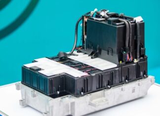 Long-Lasting Electric Vehicle Batteries: Outliving the Lifespan of Gas-Powered Cars