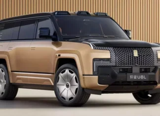 “BYD YangWang U8L: Unveiling a Monster Truck with Impressive Water-Wading Capabilities and More!”