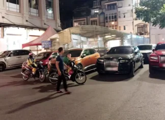 The Ultimate Guide to the Rolls-Royce Collection of Hanoi’s Elite: A Showcase at the Historic Hang Da Market