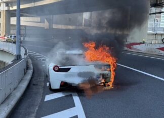 “A Decade of Savings Goes Up in Smoke: Man’s Ferrari Burns in an Hour”